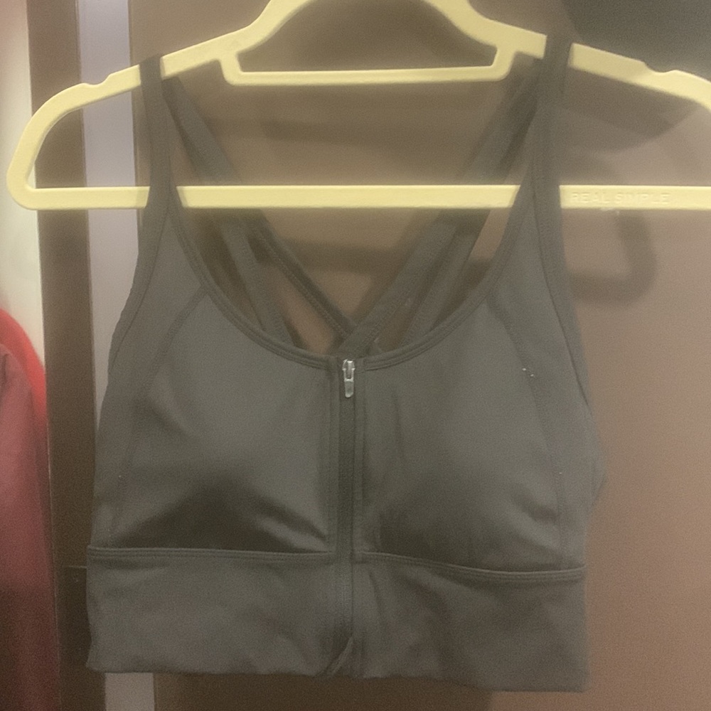 Black balance sports bra!! Size medium!! Kingdom collection!